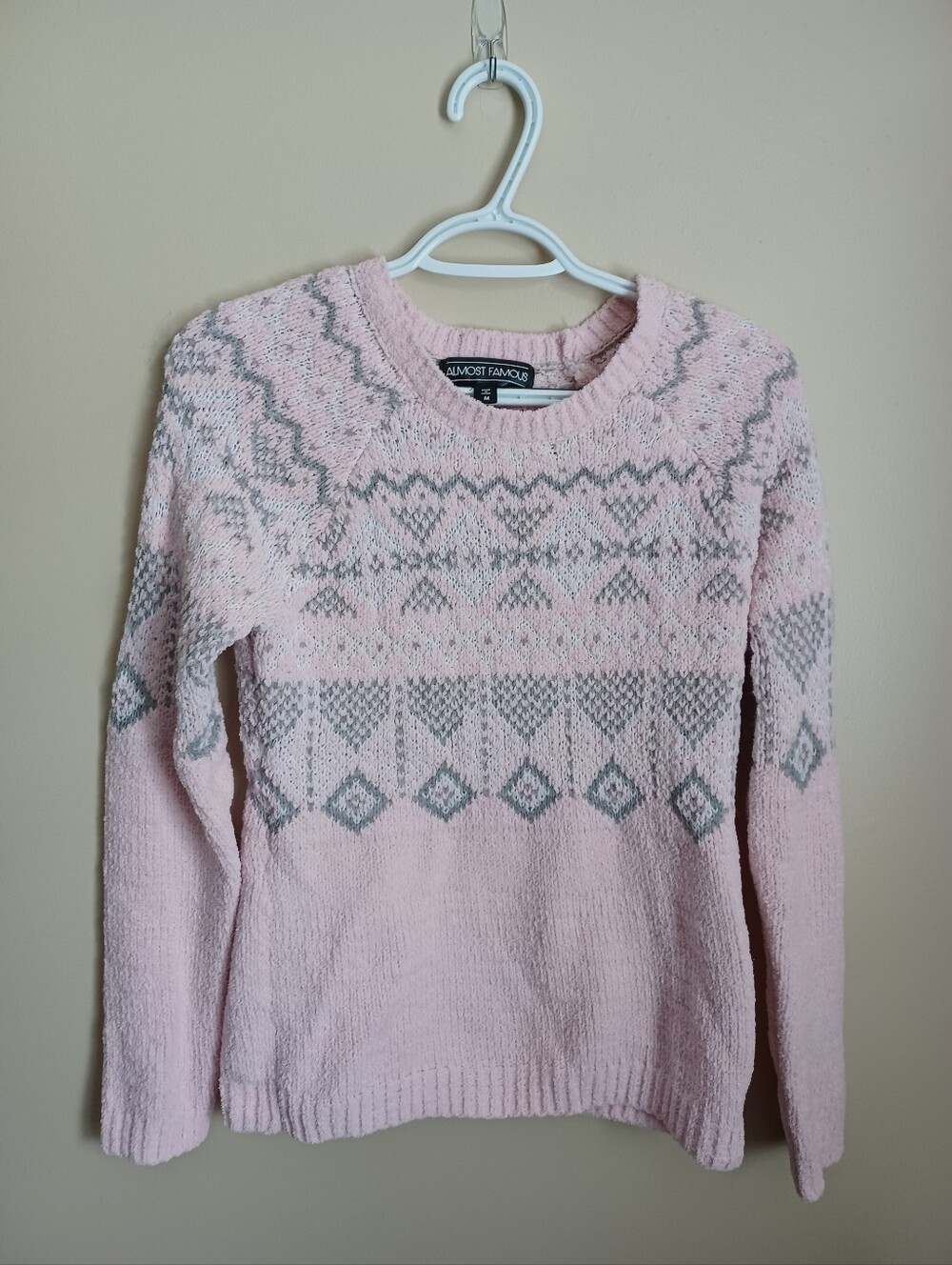 Women's Size M Almost Famous Pink Design Polyester Acrylic Sweater Knit Cardigan